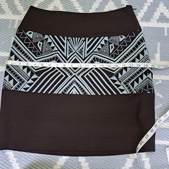 Etcetera Geometric Print Mini Skirt - Picture 7 of 7